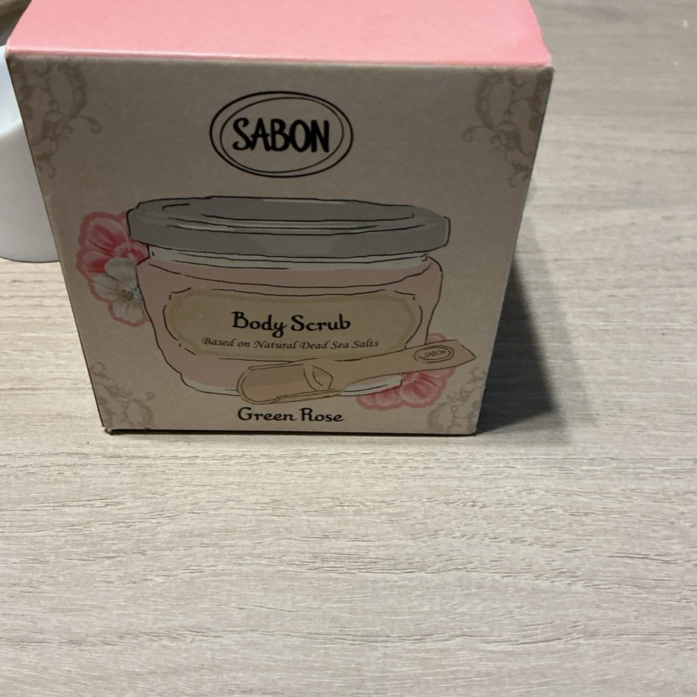 Green Rose Body Scrub